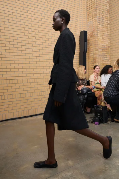 Look 62